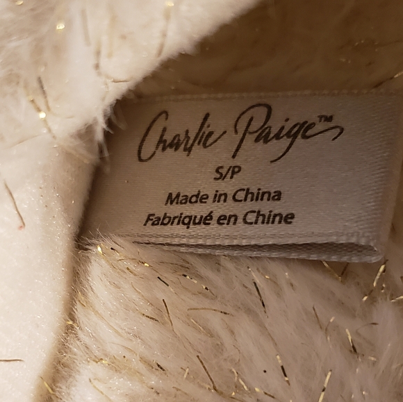 CHARLIE PAIGE SLIPPERS SIZE S COLOR BEIGE W/ GOLD BEAR FACE AND POM POM EARS - Picture 6 of 9